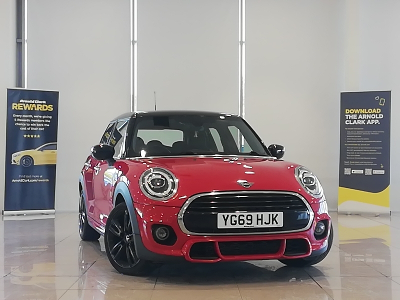 Mini Hatch 1.5 Cooper Sport II Red