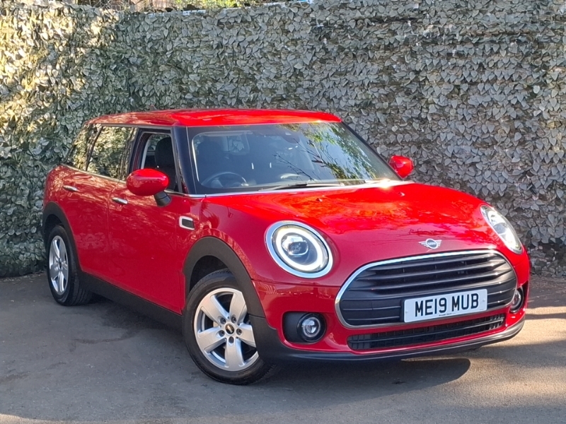 Mini Clubman 1.5 Cooper Classic 6Dr Red