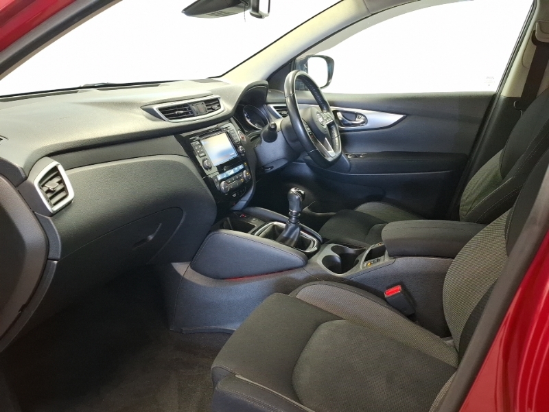 Nissan Qashqai 1.2 Dig-t N-connecta SG18TFA Red #5