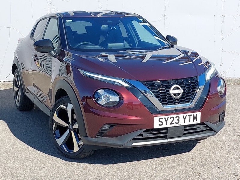 Nissan Juke 1.0 Dig-t 114 Tekna Red