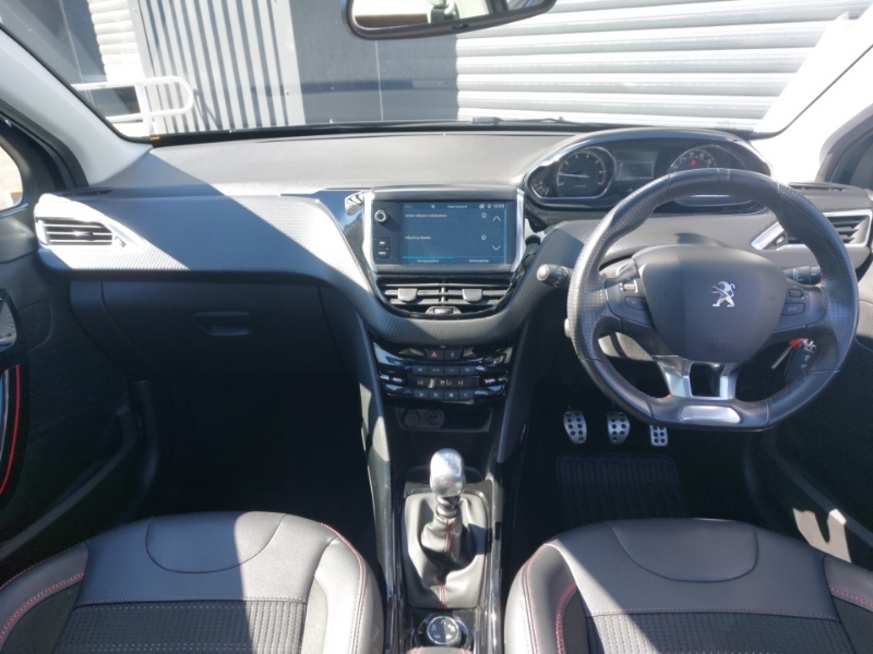 Peugeot 2008 1.2 Puretech 110 Gt Line 6 Speed SH69TBV Black #3