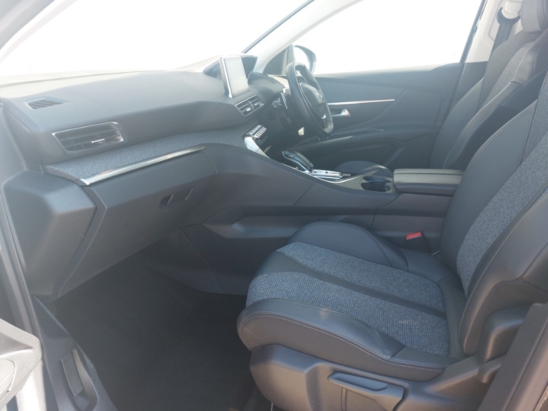 Peugeot 3008 1.5 Bluehdi Allure Eat8 SG19KNX Black #5
