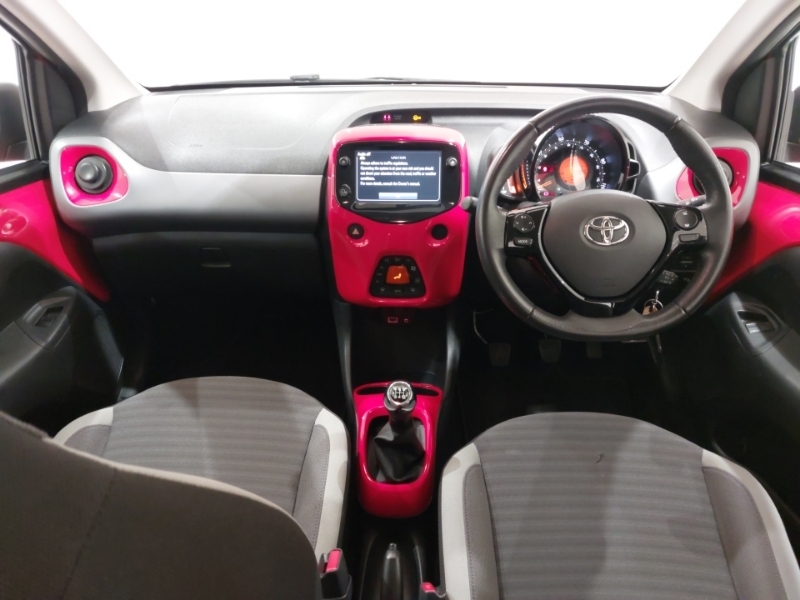 Toyota Aygo 1.0 Vvt-i X-trend Red #3