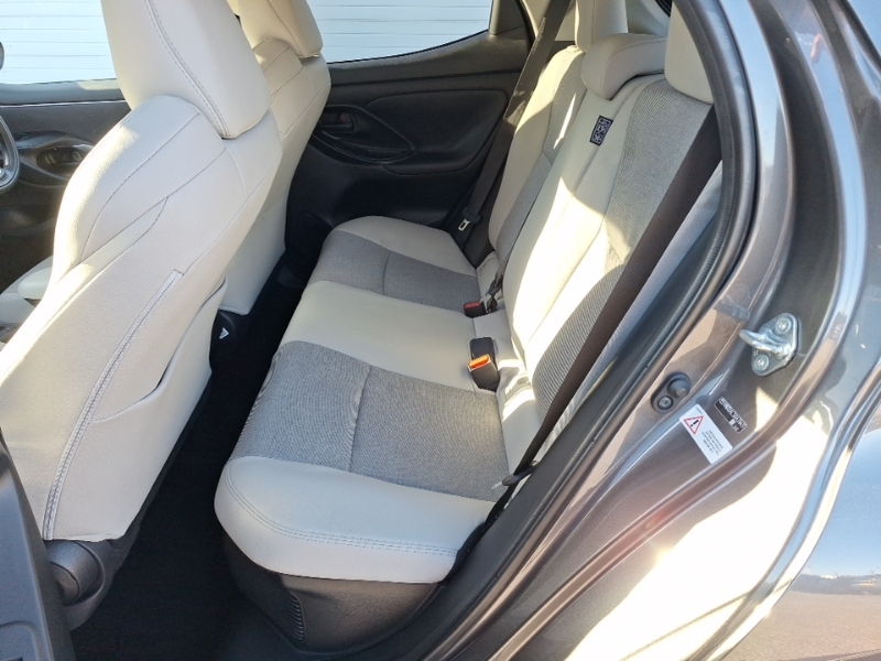 Toyota Yaris 1.5 Hybrid Excel Cvt MJ73CVL Grey #6