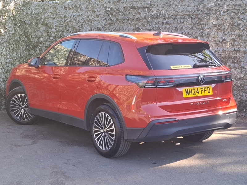 Volkswagen Tiguan 1.5 Etsi 150 Match Dsg MH24FFD Red #2
