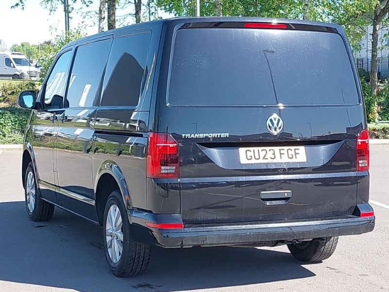 Volkswagen Transporter 2.0 Tdi 150 Highline Van Dsg GU23FGF Black #2