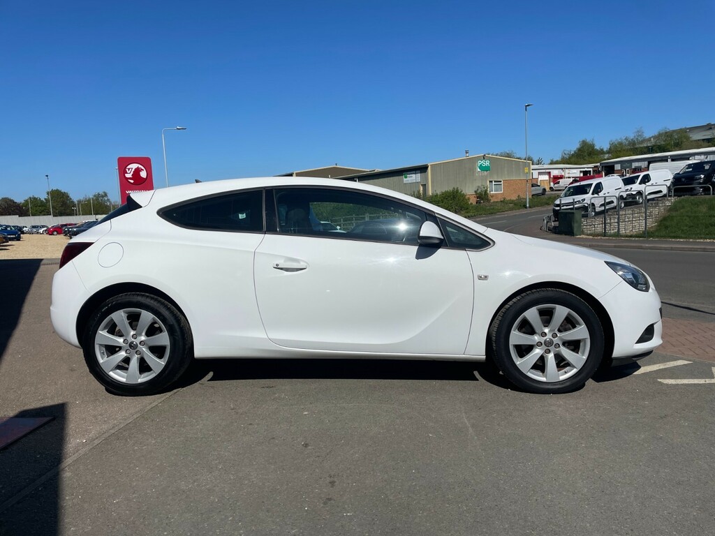 Vauxhall Astra GTC Sport 1.4T 120Ps Coupe White #6
