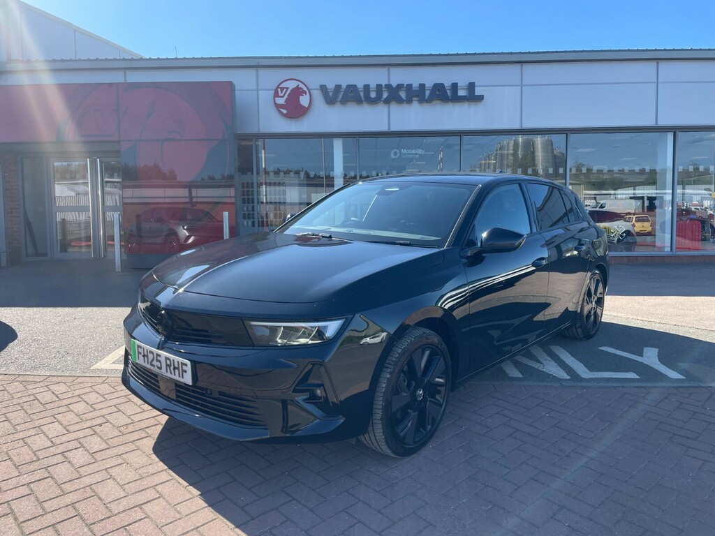 Vauxhall Astra Gs 54Kwh 156Ps Black