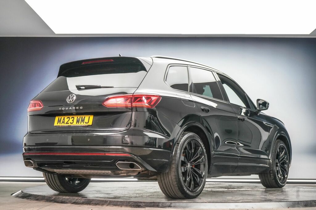 Volkswagen Touareg 2023 3.0 Tdi V6 Black Edition Suv Tiptr MA23WMJ Black #3