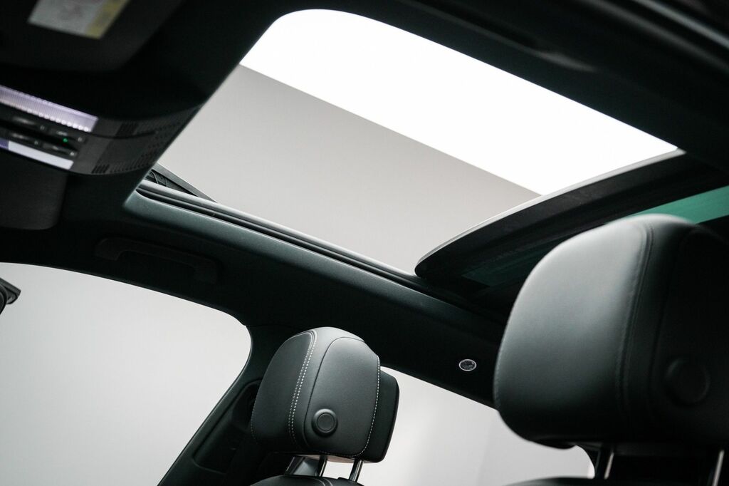 Volkswagen Touareg 2023 3.0 Tdi V6 Black Edition Suv Tiptr MA23WMJ Black #4