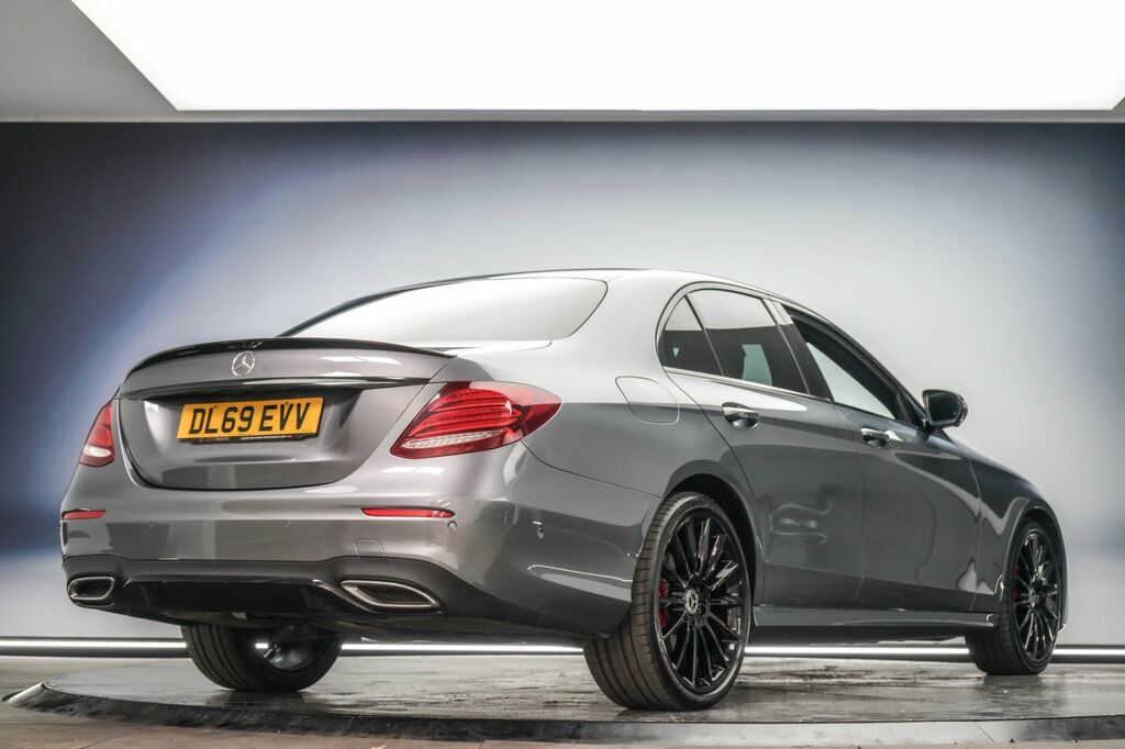 Mercedes-Benz E Class 2019 2.0 E220d Amg Line Night Edition Premium Sa DL69EVV Black #3