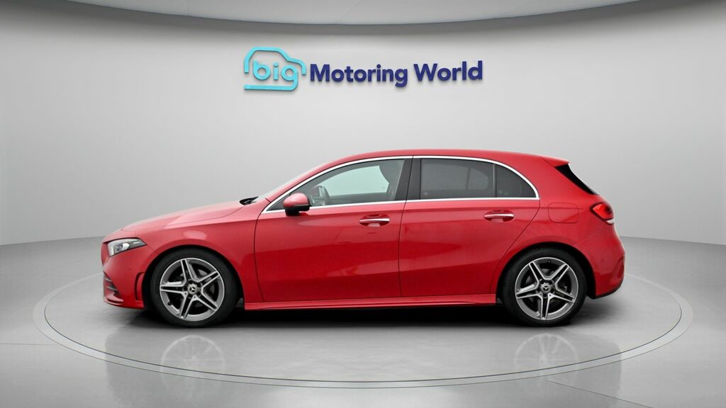 Mercedes-Benz A Class Amg Line BV68UJS Red #4
