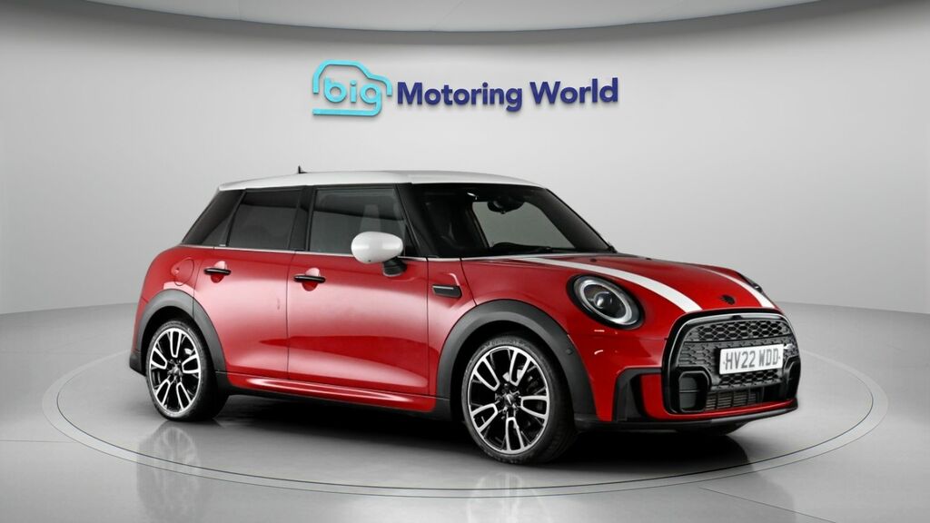 Mini Hatch Cooper Sport HV22WDD Red #2
