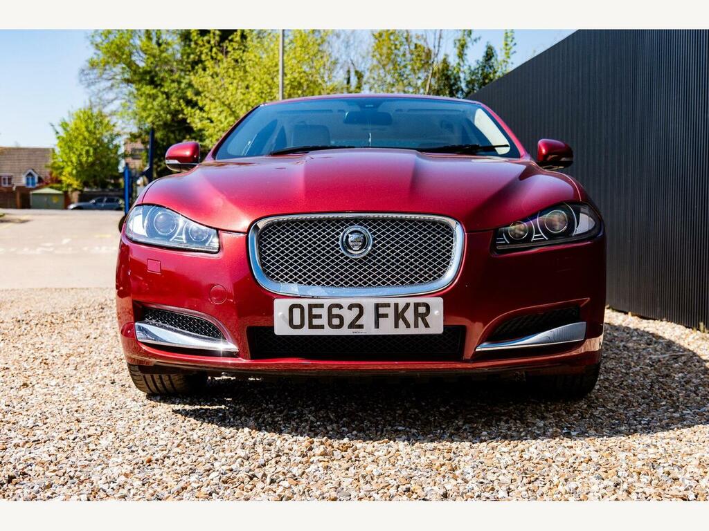 Jaguar XF Premium Luxury D Red #2