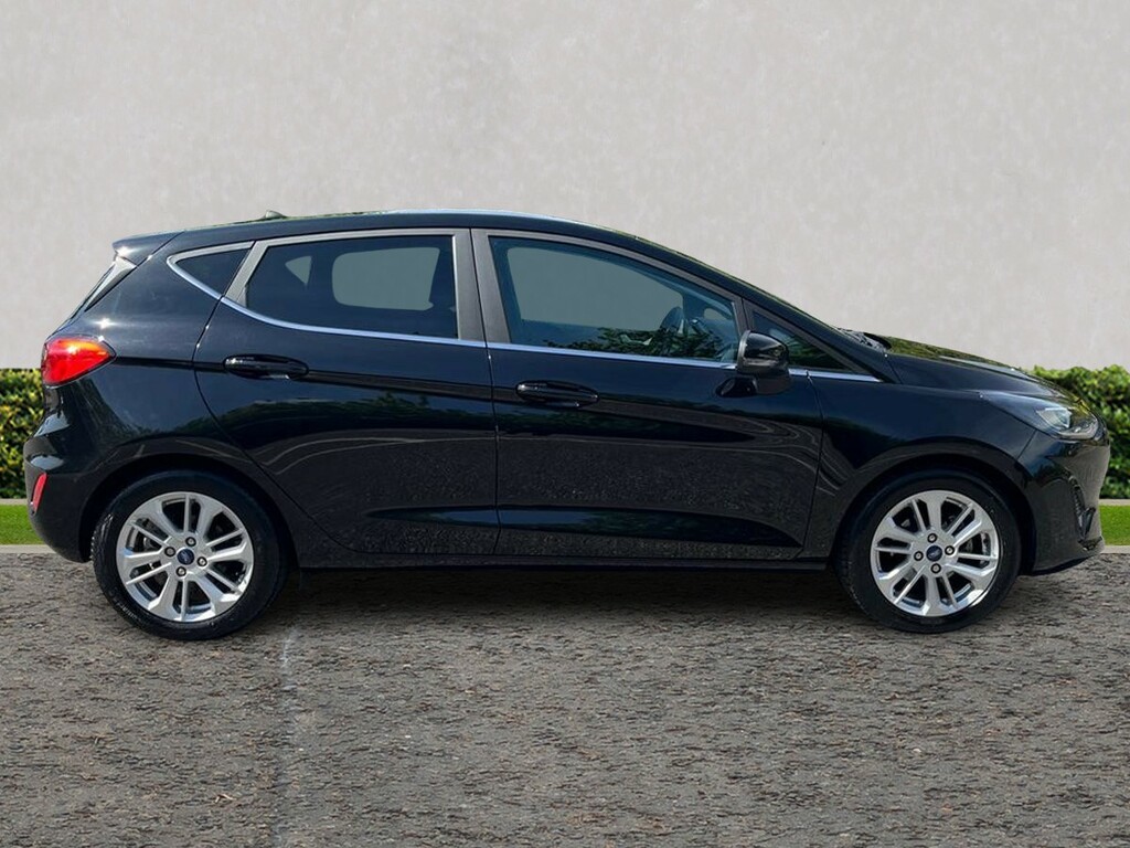 Ford Fiesta 1.0 Ecoboost Hybrid Mhev 125 Titanium WF23SMO Black #2