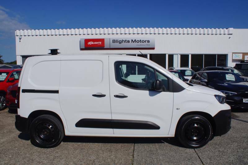 Peugeot Partner 1000 1.5 Bluehdi 100 Professional Van - 2021 21 FV21XTT White #5