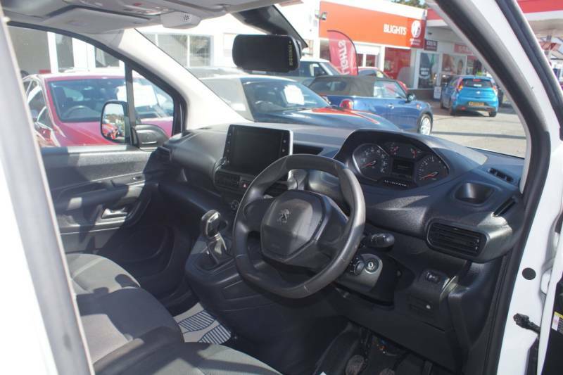 Peugeot Partner 1000 1.5 Bluehdi 100 Professional Van - 2021 21 FV21XTT White #2