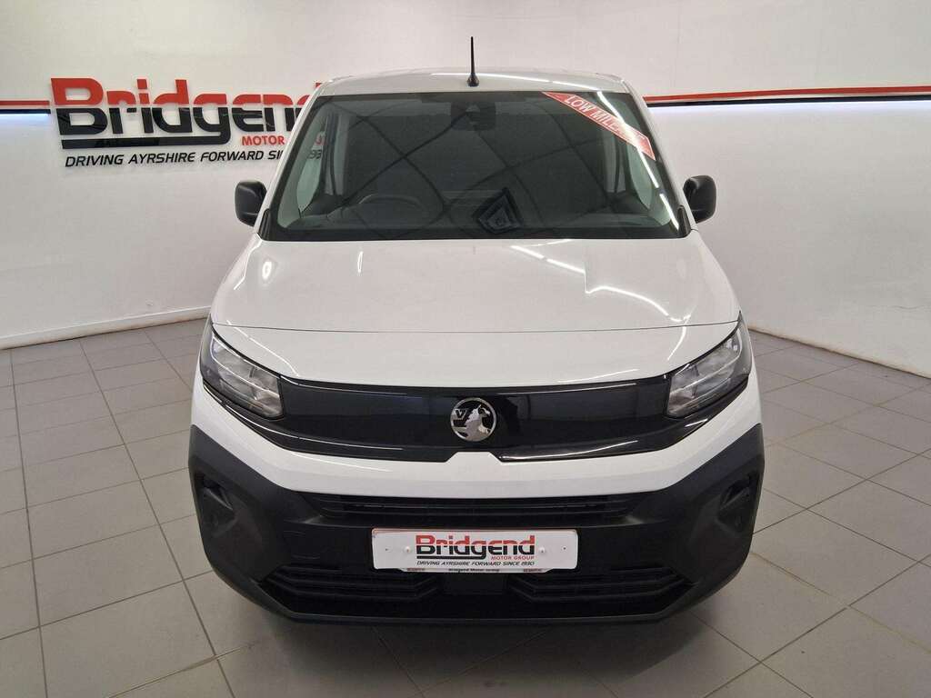 Vauxhall Combo 1.5 Turbo D 2300 Prime Panel Van White