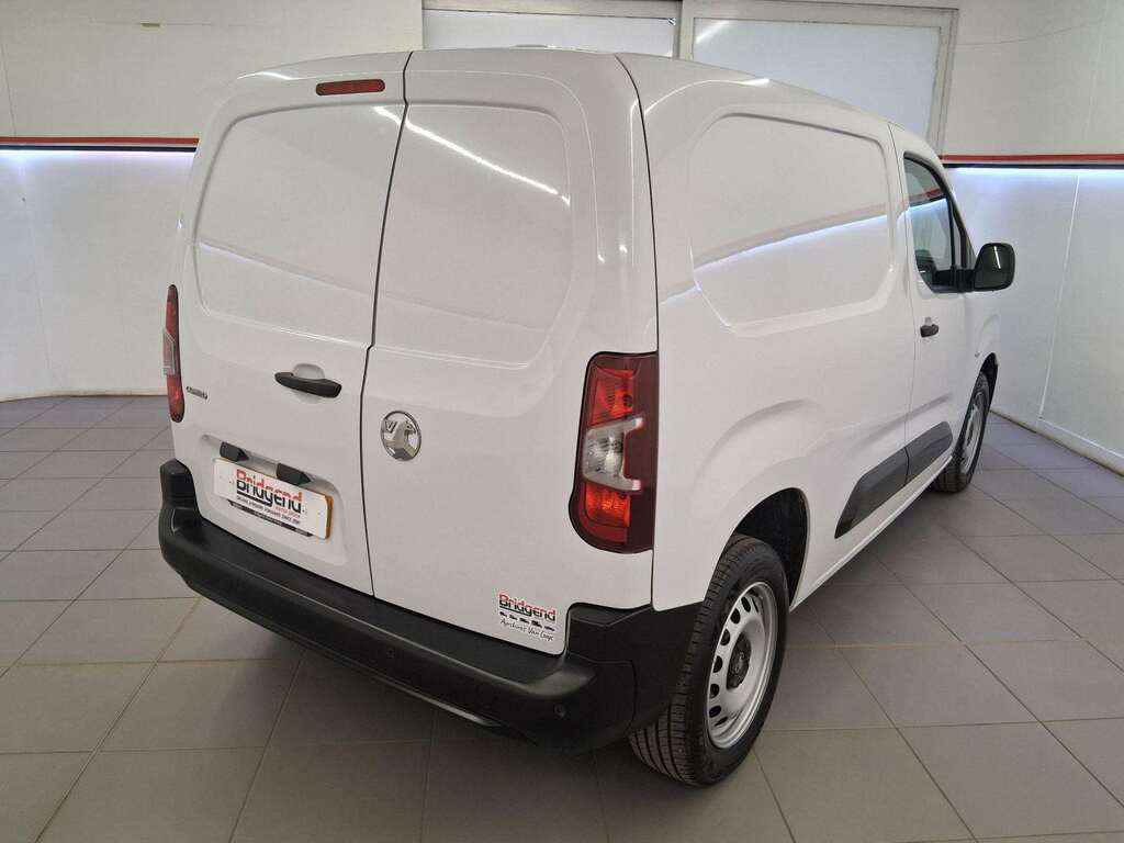 Vauxhall Combo 1.5 Turbo D 2300 Prime Panel Van White #6
