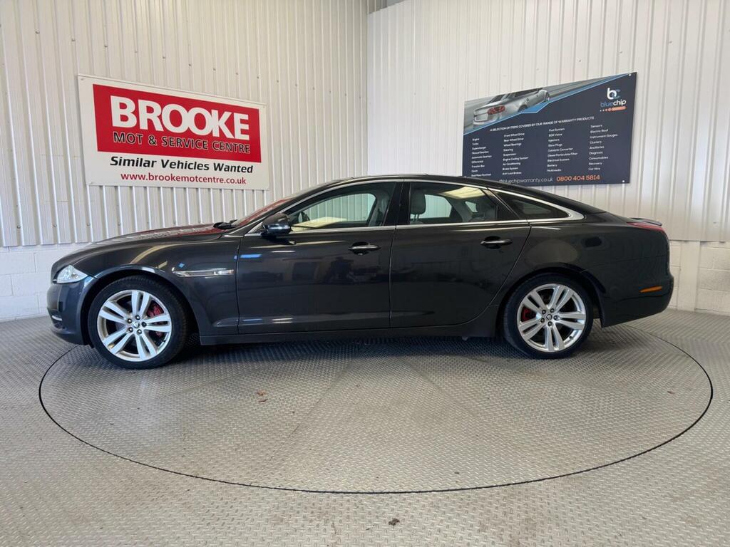 Jaguar XJ Saloon 3.0D V6 Premium Luxury Euro 5 Ss Grey #4