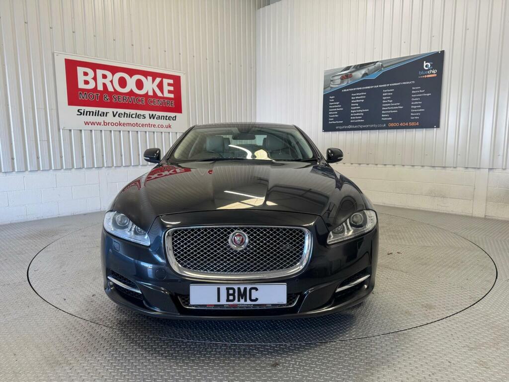 Jaguar XJ Saloon 3.0D V6 Premium Luxury Euro 5 Ss Grey #2
