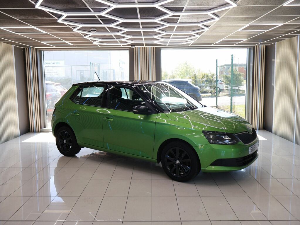 Skoda Fabia 2018 1.0 Tsi Colour Edition Hatchback M Green