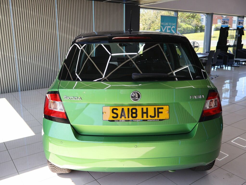 Skoda Fabia 2018 1.0 Tsi Colour Edition Hatchback M SA18HJF Green #6