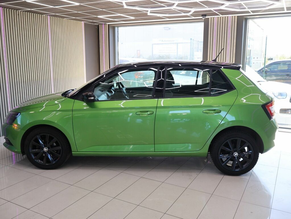 Skoda Fabia 2018 1.0 Tsi Colour Edition Hatchback M SA18HJF Green #4