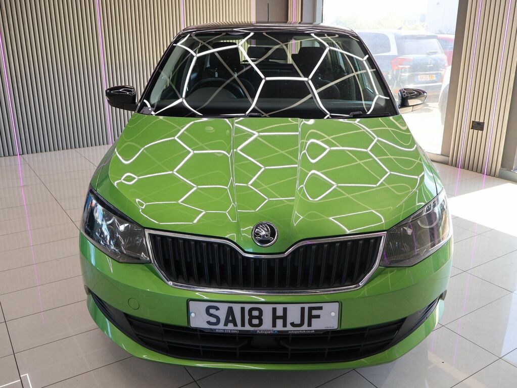 Skoda Fabia 2018 1.0 Tsi Colour Edition Hatchback M SA18HJF Green #5