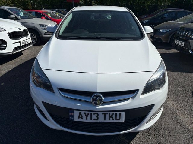 Vauxhall Astra 1.7 Cdti Ecoflex Exclusiv Hatchback Man White #2