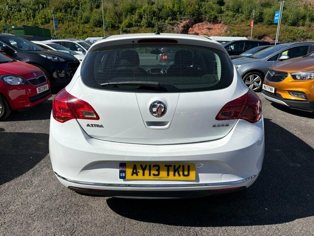 Vauxhall Astra 1.7 Cdti Ecoflex Exclusiv Hatchback Man White #5