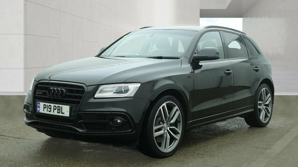 Audi SQ5 3L Plus P19PBL Black #2