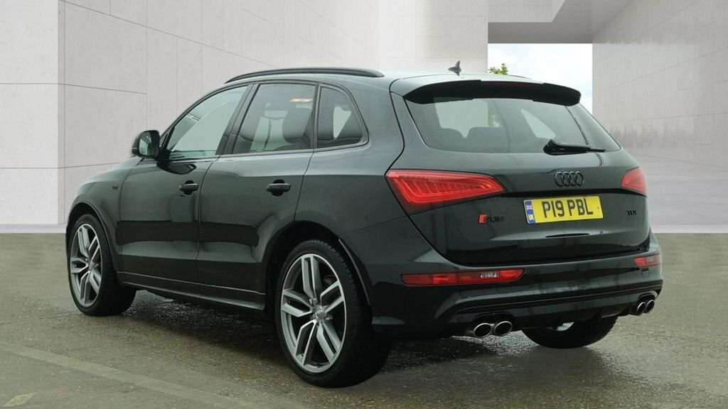 Audi SQ5 3L Plus P19PBL Black #3