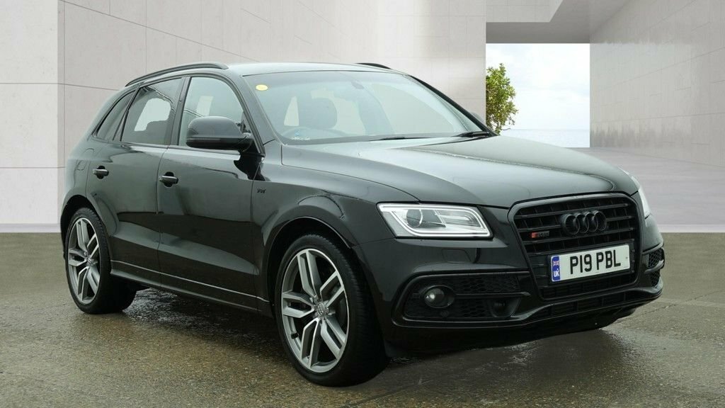Audi SQ5 3L Plus Black