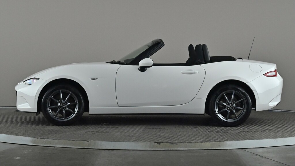 Mazda MX-5 1.5 132 Se White #3