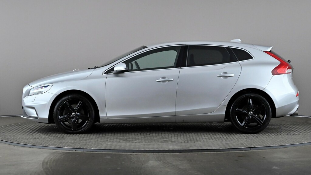 Volvo V40 T3 152 R Design Edition DH19UBR Silver #3