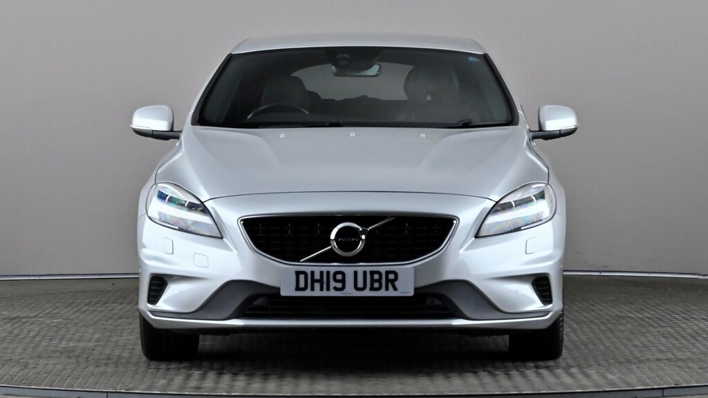 Volvo V40 T3 152 R Design Edition DH19UBR Silver #2