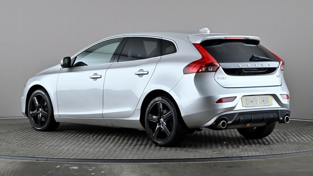 Volvo V40 T3 152 R Design Edition DH19UBR Silver #4