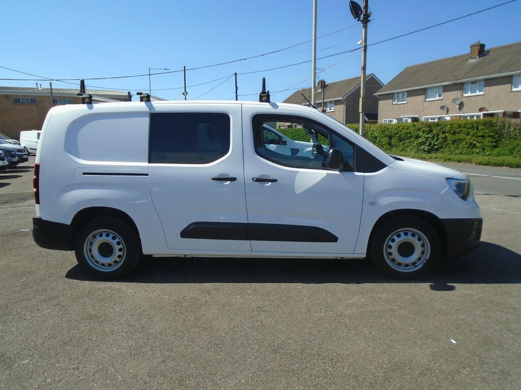 Vauxhall Combo L2 H1 2300 5 Seat Crew Van FM21NYD  #2
