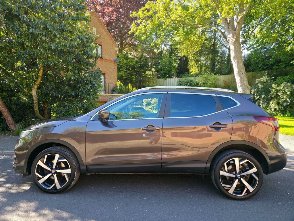 Nissan Qashqai 1.3 Dig-t N-motion Euro 6 Ss NX70VTC Brown #5