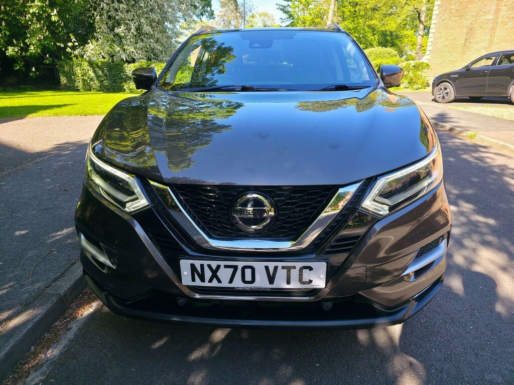 Nissan Qashqai 1.3 Dig-t N-motion Euro 6 Ss NX70VTC Brown #2