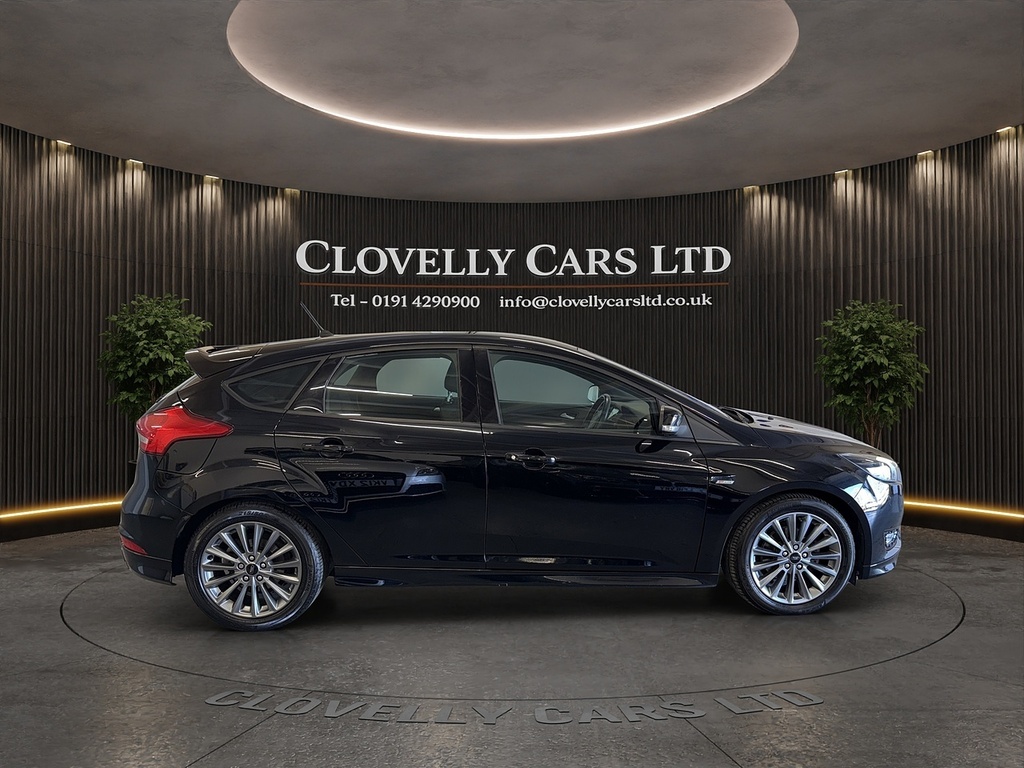 Ford Focus 1.0T Ecoboost St-line Hatchback BP18LFL Black #5