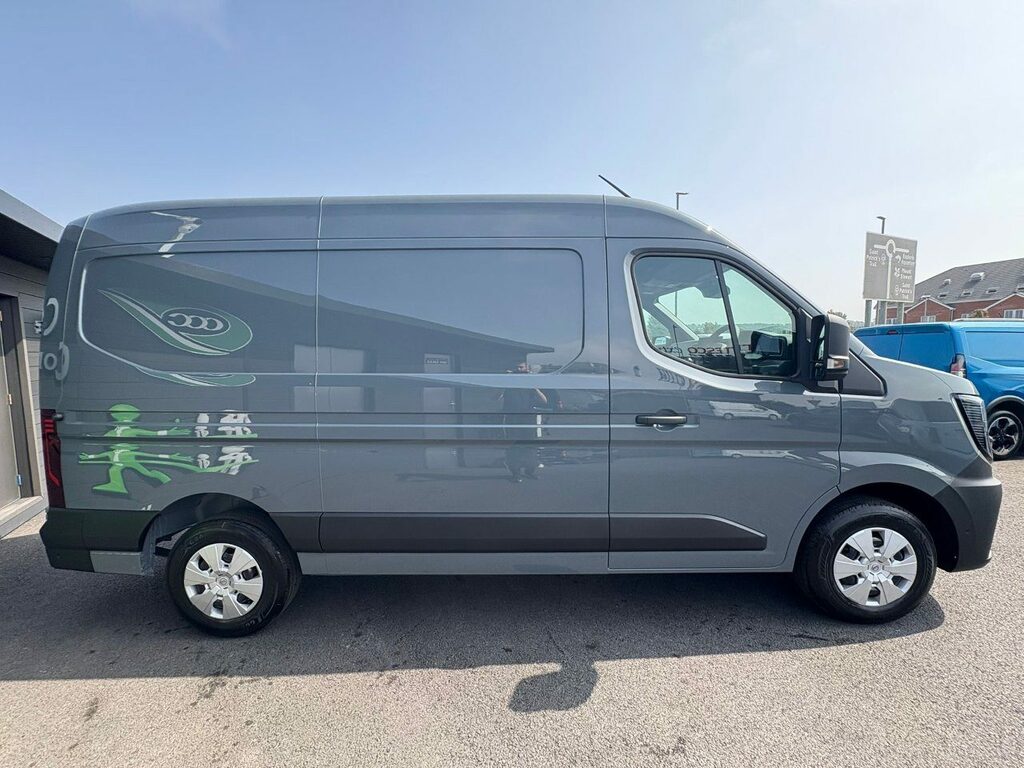 Nissan InterStar 2.0 Dci35 Tekna 150 L3h2 Grey #5