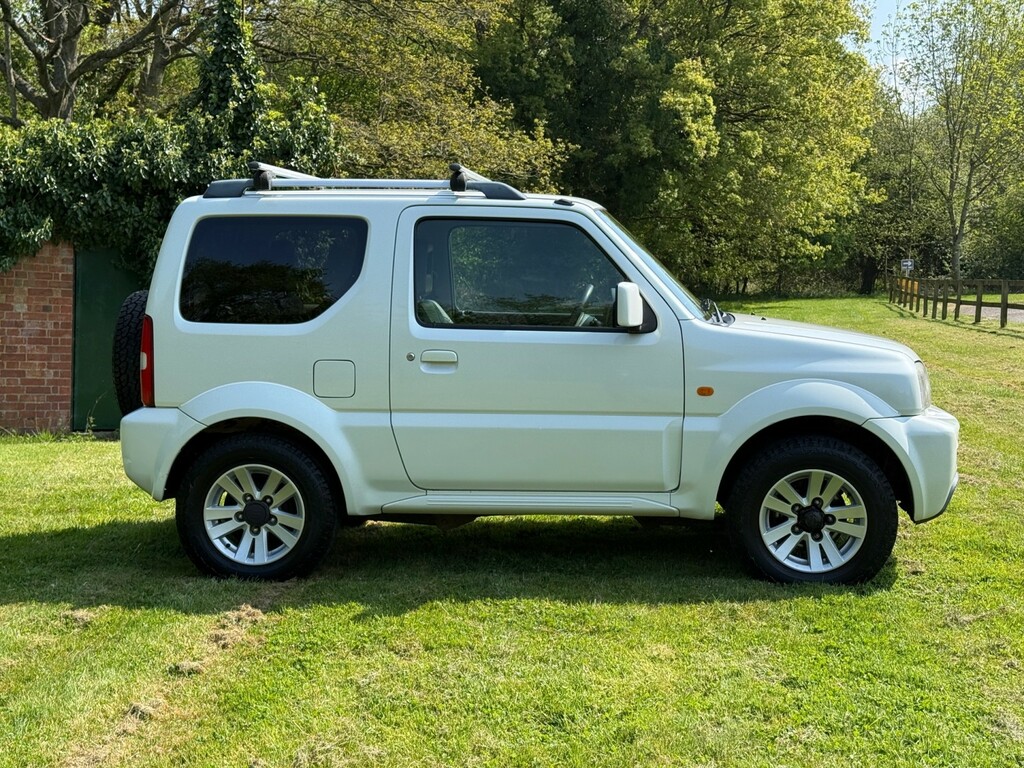 Suzuki Jimny 1.3 Sz4 VE12ZGK White #4