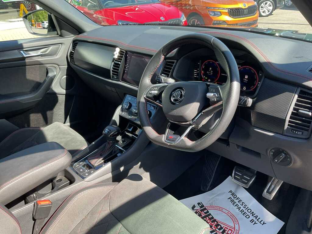 Skoda Kodiaq 2.0 Tsi 245 Vrs 4X4 Dsg 7 Seat YL22OUD Black #6