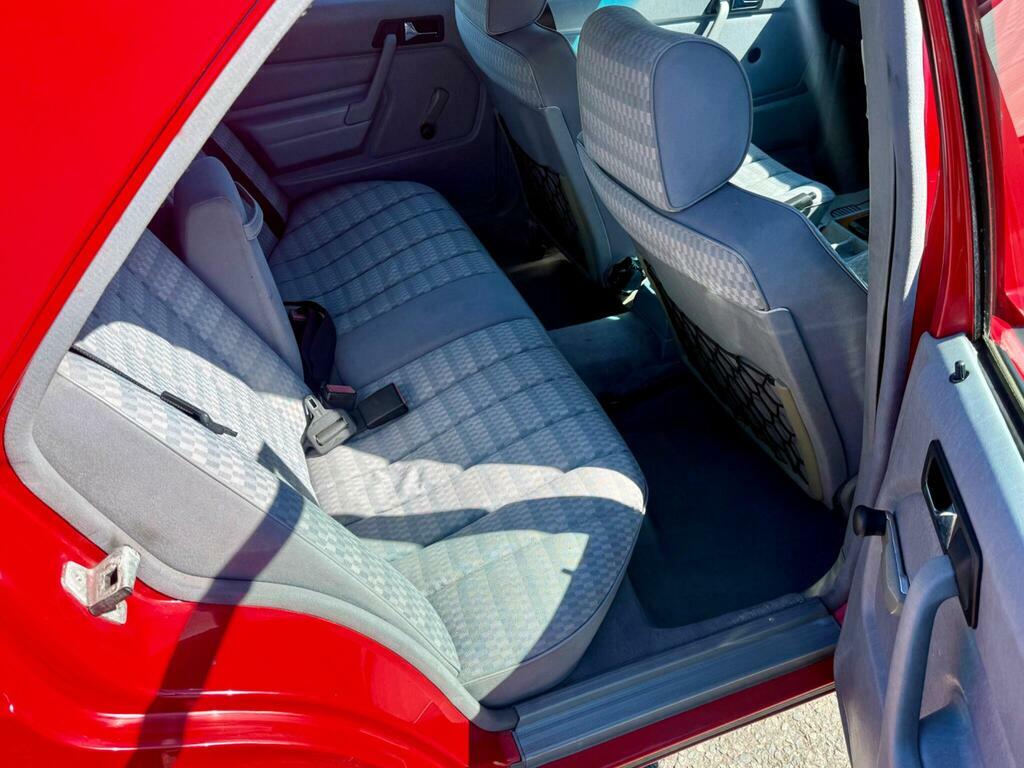 Mercedes-Benz 190 E Red #22