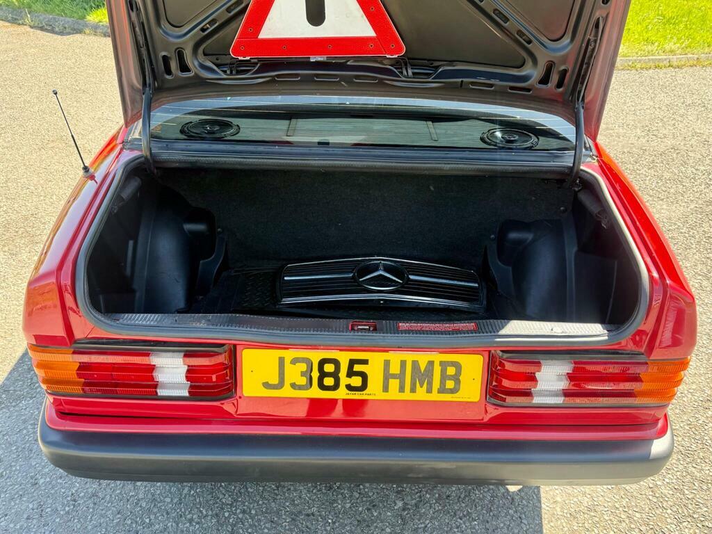 Mercedes-Benz 190 E Red #13