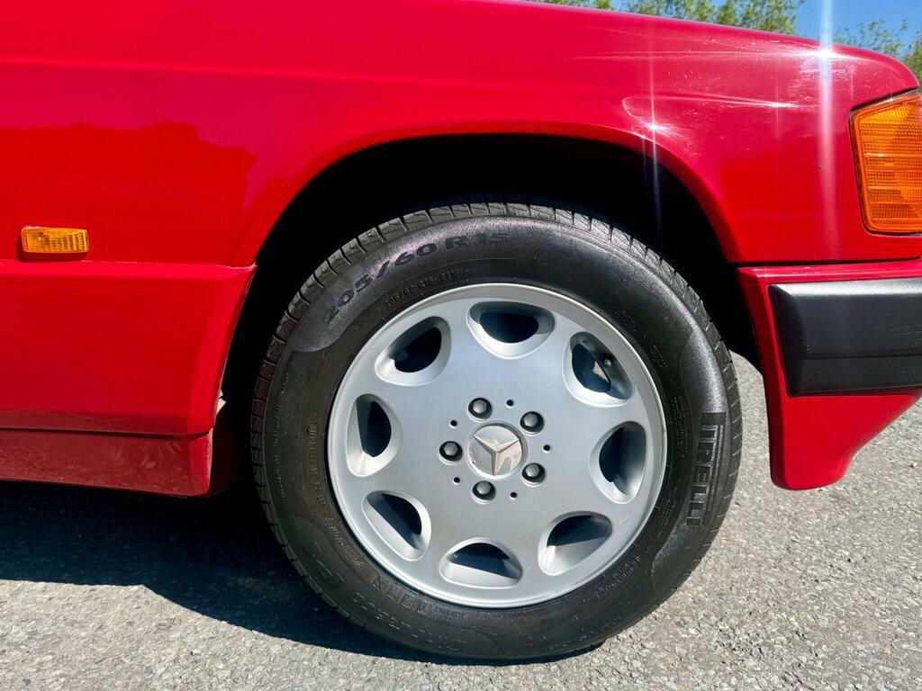 Mercedes-Benz 190 E Red #9