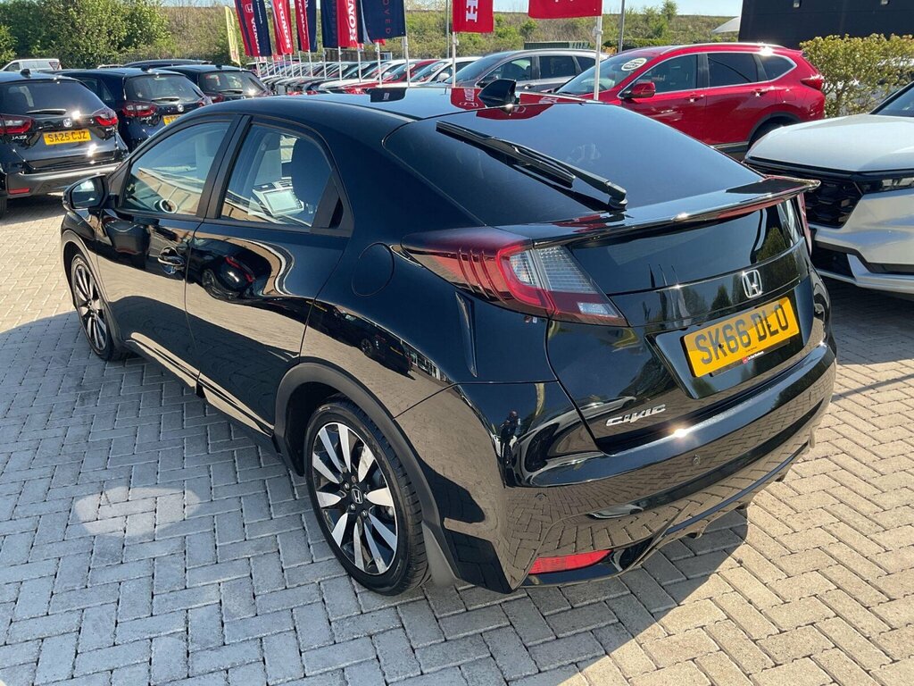 Honda Civic 1.8 I-vtec Se Plus Navi Euro 6 Ss SK66DLO Black #4