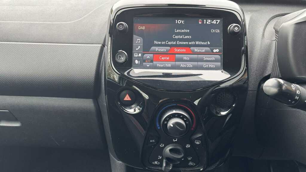Citroen C1 1.0 Vti 72 Feel 2018 YC68YHJ Green #2